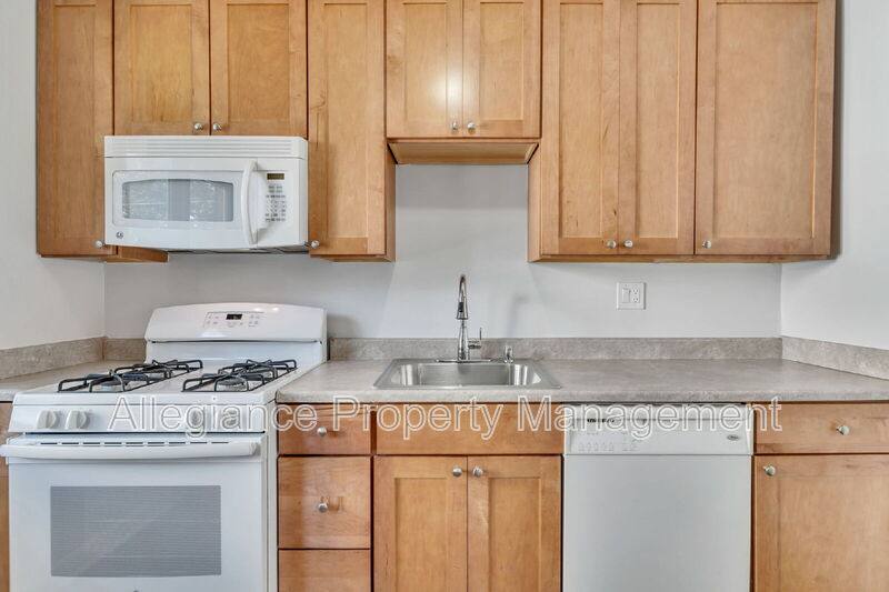 House for rent at 5809 Fifer Dr, Alexandria, VA 22303