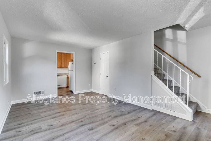 House for rent at 5809 Fifer Dr, Alexandria, VA 22303