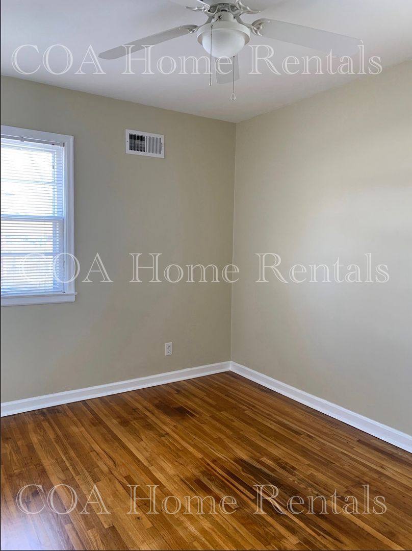 House for rent at 7308 E Castle, Wichita, KS 67207