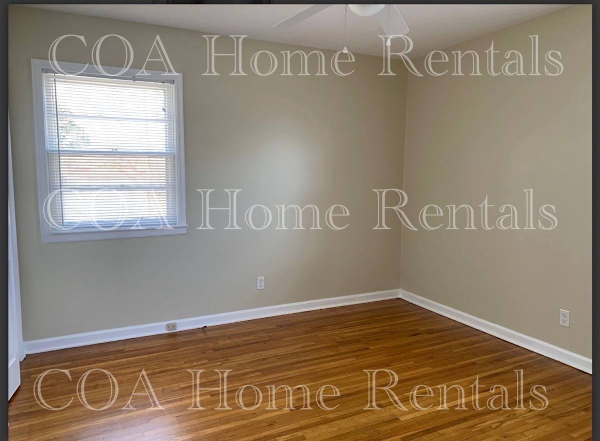 House for rent at 7308 E Castle, Wichita, KS 67207