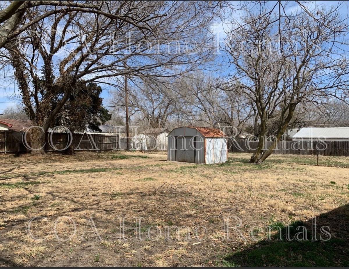 House for rent at 7308 E Castle, Wichita, KS 67207