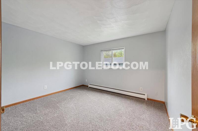 Apartment for rent at 3310 Arlington Ave #8, Toledo, OH 43614
