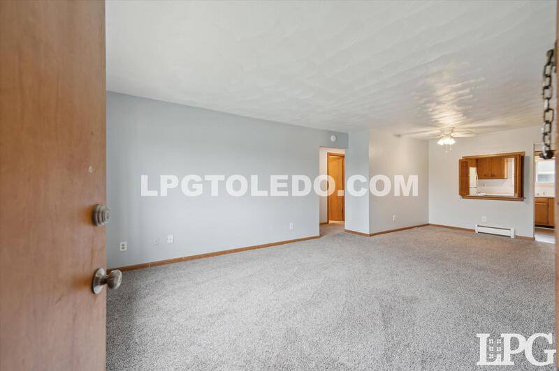 Apartment for rent at 3310 Arlington Ave #8, Toledo, OH 43614
