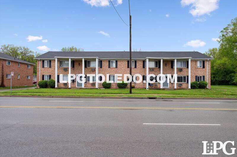 Apartment for rent at 3310 Arlington Ave #8, Toledo, OH 43614