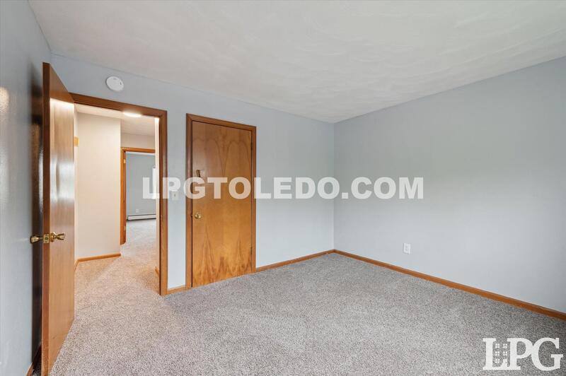 Apartment for rent at 3310 Arlington Ave #8, Toledo, OH 43614
