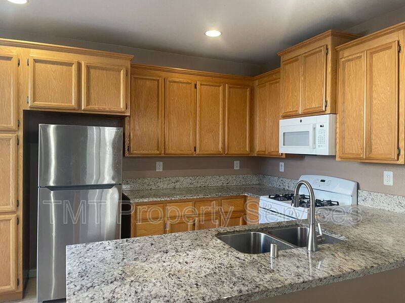 House for rent at 8814 Wheelton Rd, Elk Grove, CA 95624