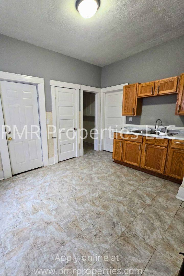 House for rent at 3406 N 28th Ave, Omaha, NE 68111