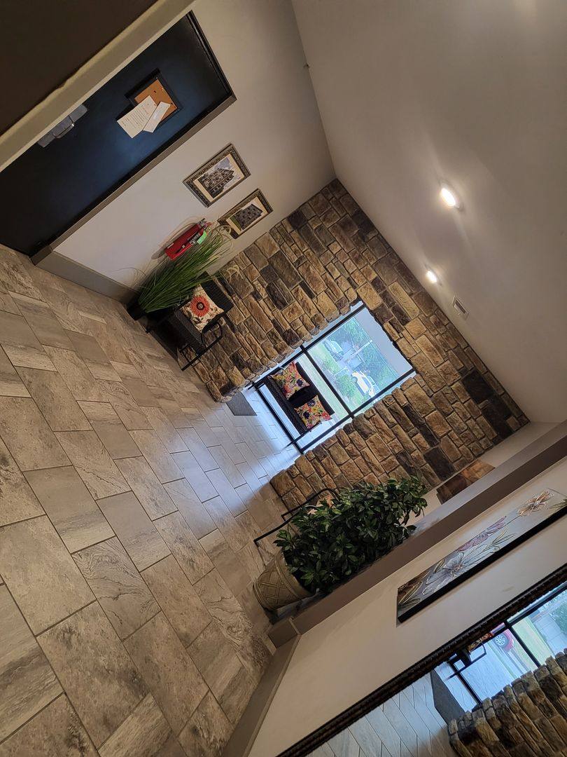Apartment for rent at 828 Sunset Ave, Evansville, IN 47713