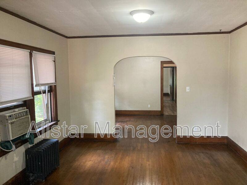 Apartment for rent at 598 Blaine Ave #3, Akron, OH 44310