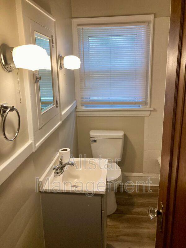 Apartment for rent at 598 Blaine Ave #3, Akron, OH 44310