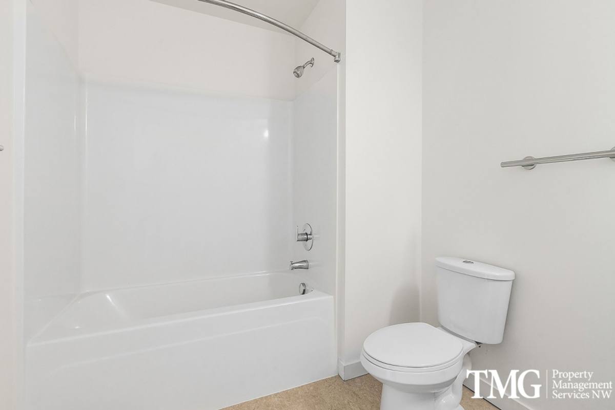 Apartment for rent at 1115 SW Market St, Portland, OR 97201