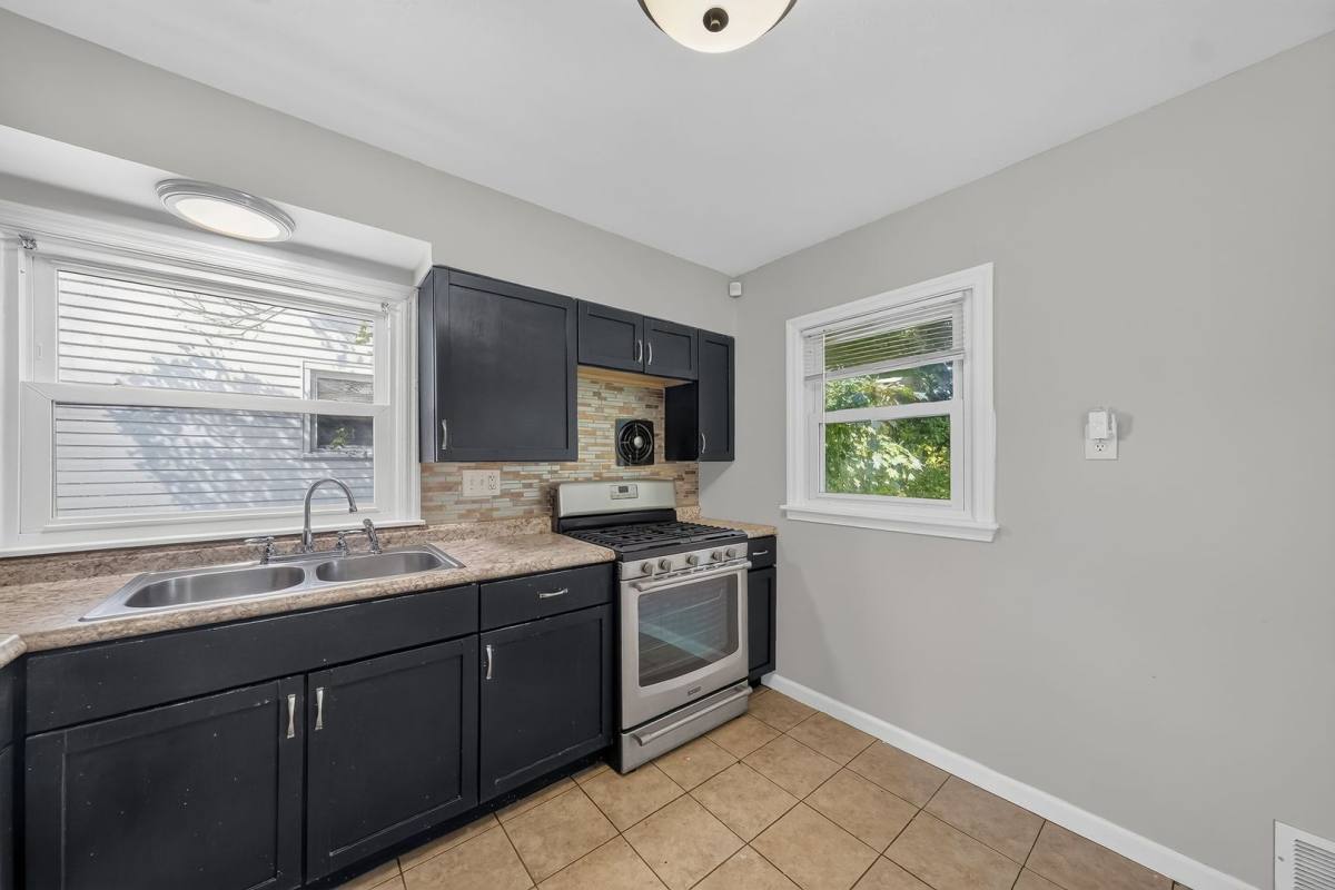 House for rent at 2059 Wilbert Dr, St. Louis, MO 63136