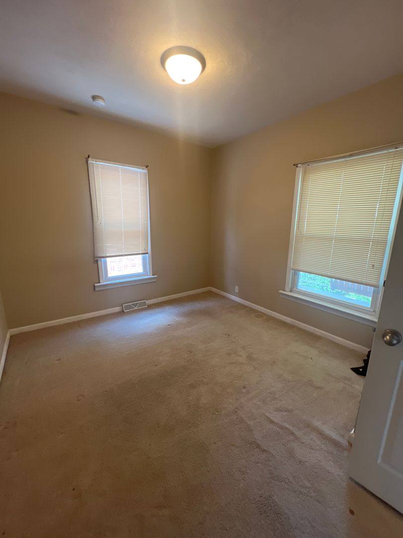 House for rent at 2429 S 9th, Springfield, IL 62703
