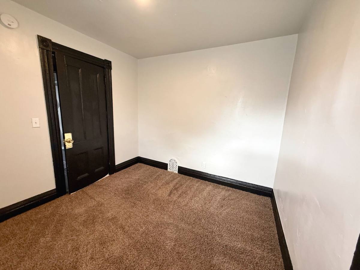 Apartment for rent at 6-7 Calihan Park, Rochester, NY 14606