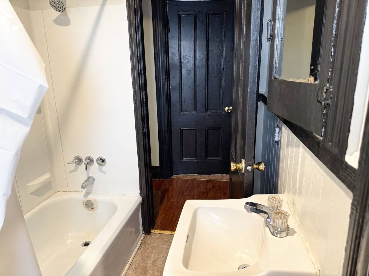 Apartment for rent at 6-7 Calihan Park, Rochester, NY 14606