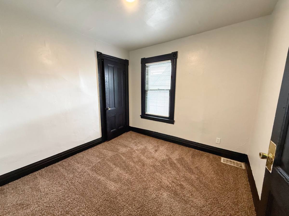 Apartment for rent at 6-7 Calihan Park, Rochester, NY 14606