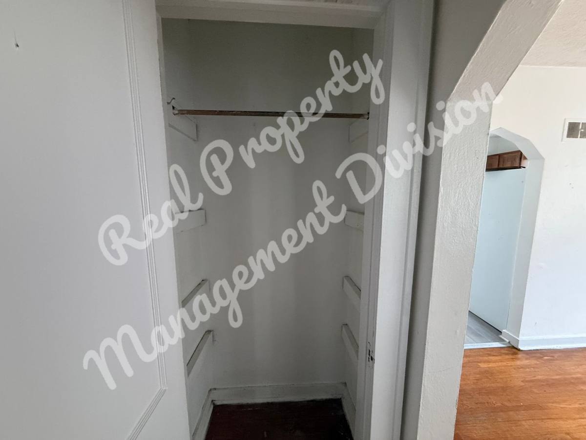 Apartment for rent at 2316 S 6th St #B, Springfield, IL 62703