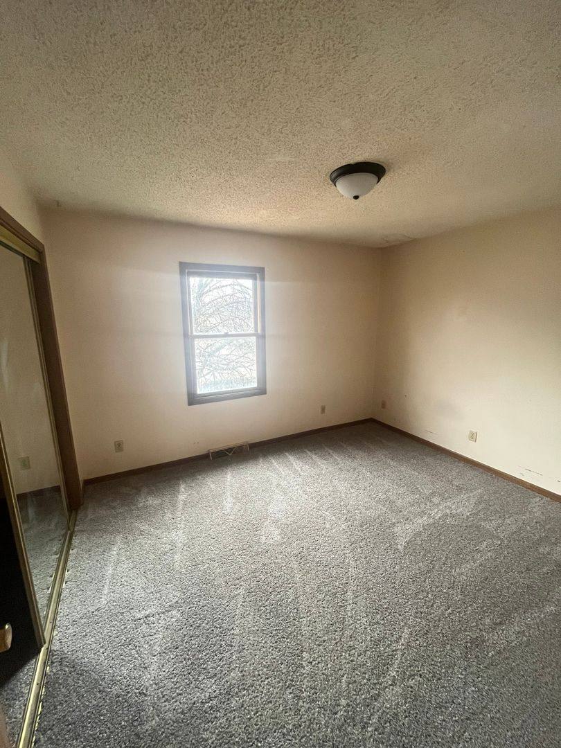 Apartment for rent at 3409-3413 Gaines Mill Rd, Springfield, IL 62704
