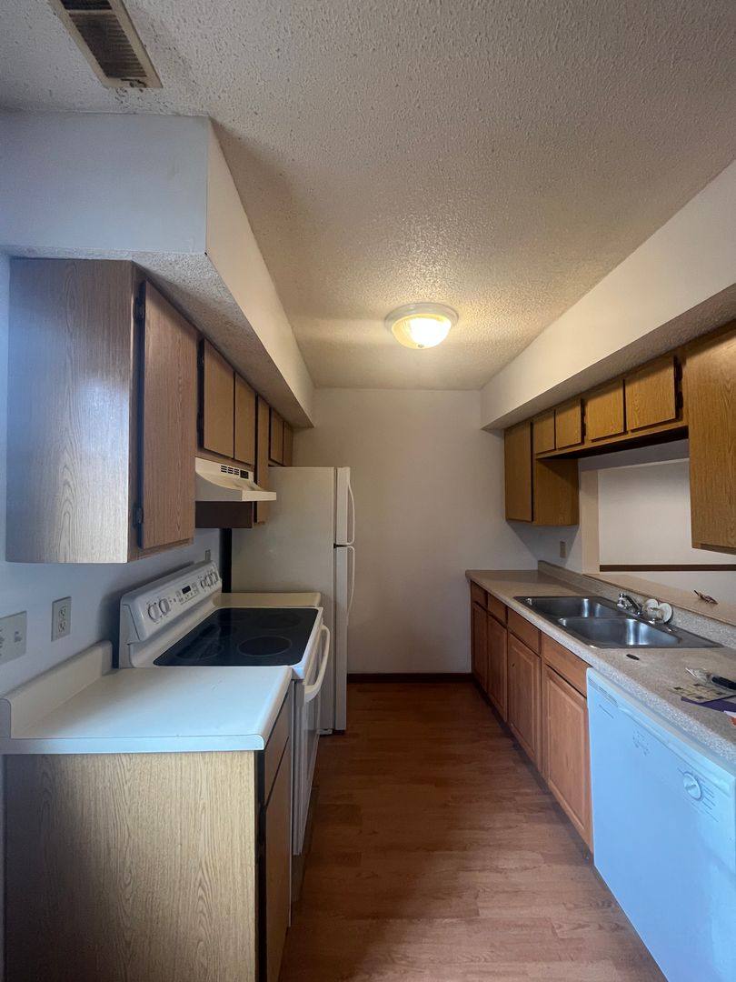 Apartment for rent at 3409-3413 Gaines Mill Rd, Springfield, IL 62704