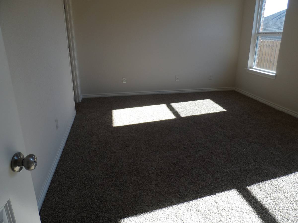 Apartment for rent at 1208 Country Club Rd, Cleburne, TX 76033