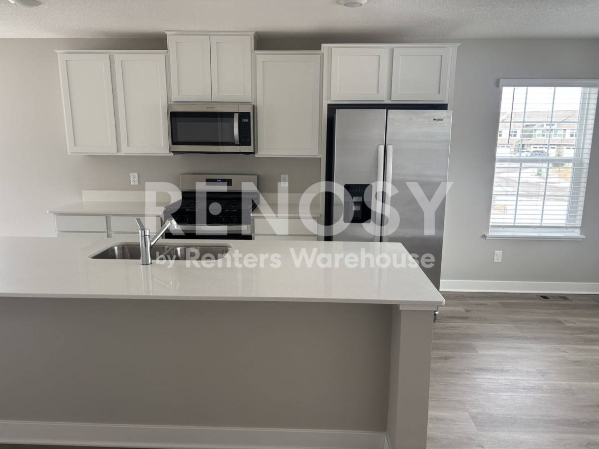 Townhouse for rent at 12572 Guadalcanal Circle NE #F, Minneapolis, MN 55449