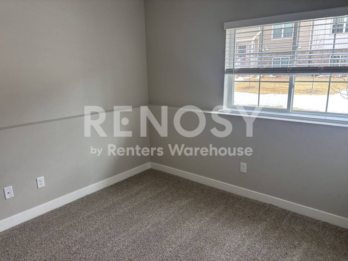 Townhouse for rent at 12572 Guadalcanal Circle NE #F, Minneapolis, MN 55449
