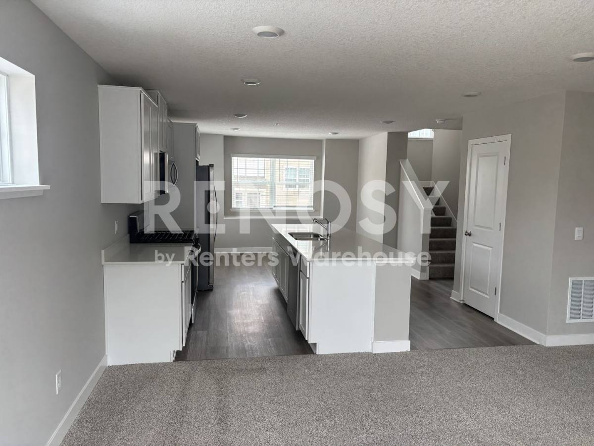 Townhouse for rent at 12572 Guadalcanal Circle NE #F, Minneapolis, MN 55449
