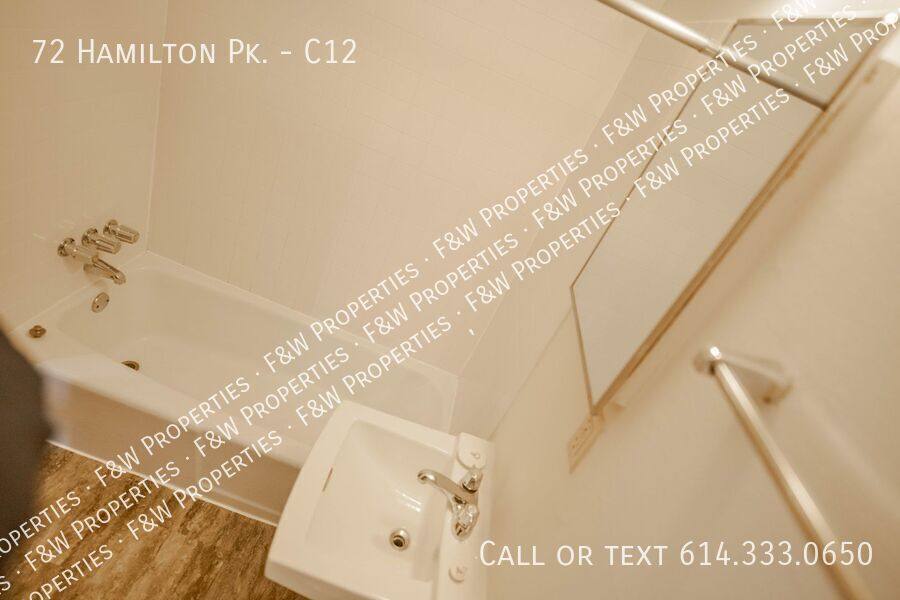 Apartment for rent at 72 Hamilton Pk #C12, Columbus, OH 43203