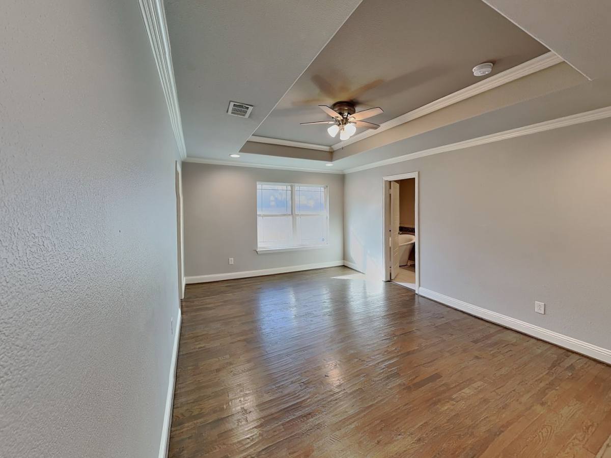 House for rent at 2828 Livingston Ave, Fort Worth, TX 76110