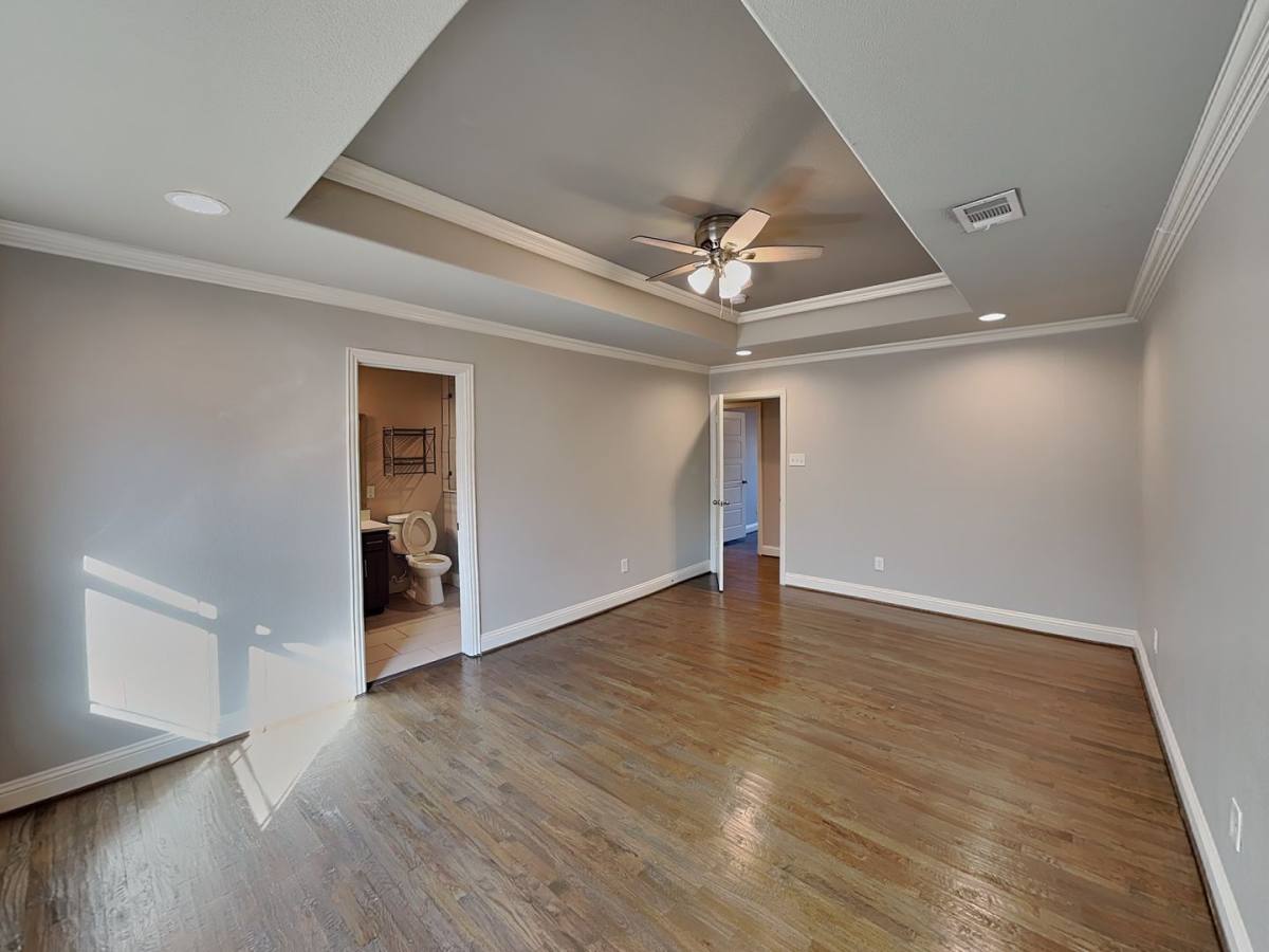 House for rent at 2828 Livingston Ave, Fort Worth, TX 76110