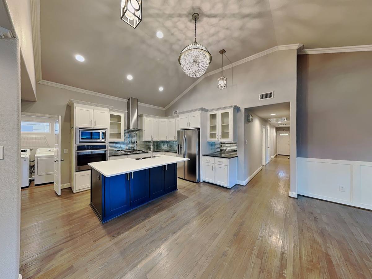 House for rent at 2828 Livingston Ave, Fort Worth, TX 76110