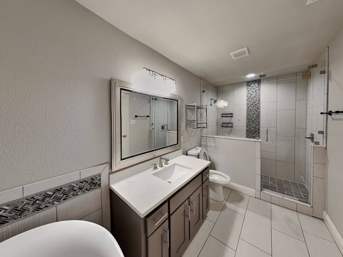 House for rent at 2828 Livingston Ave, Fort Worth, TX 76110