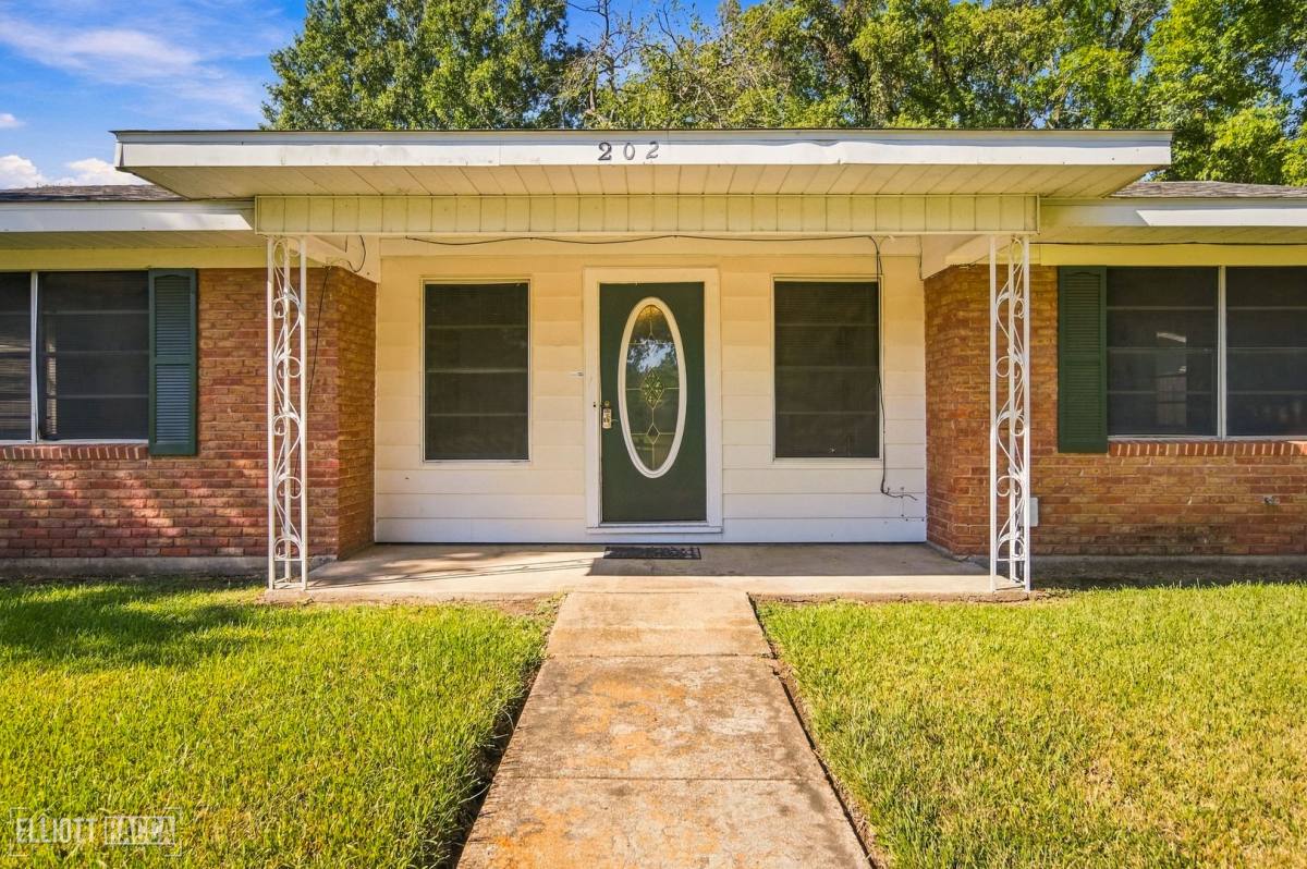 House for rent at 202 Carole St, Alexandria, LA 71303