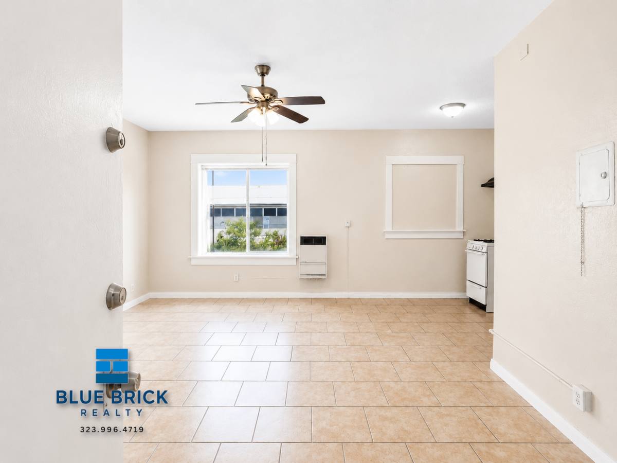 Apartment for rent at 2941 Whittier Blvd #305, Los Angeles, CA 90023