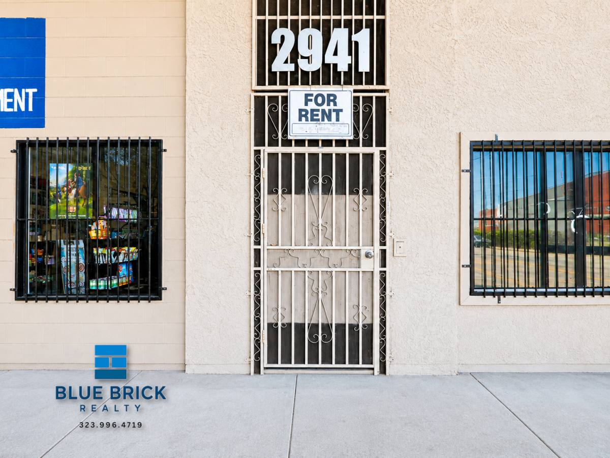 Apartment for rent at 2941 Whittier Blvd #305, Los Angeles, CA 90023