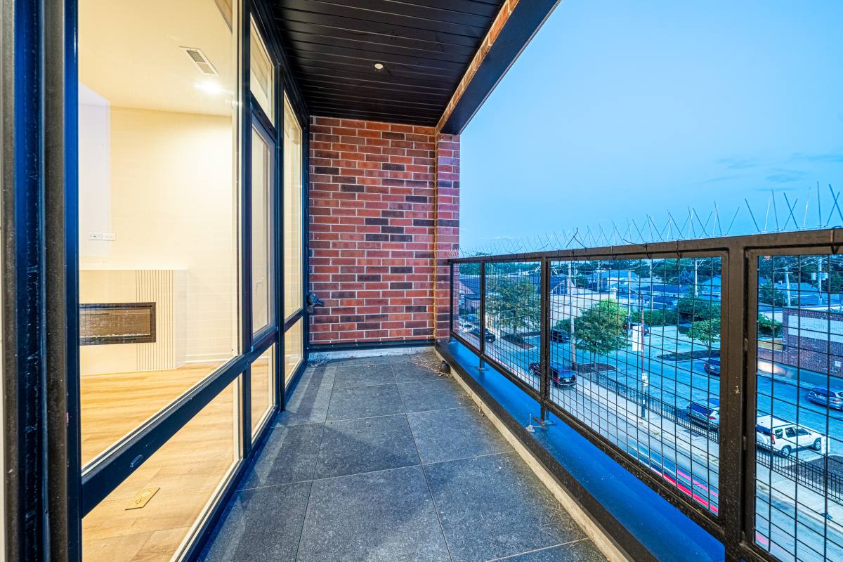 Apartment for rent at 3207 N Narragansett Ave, Chicago, IL 60634
