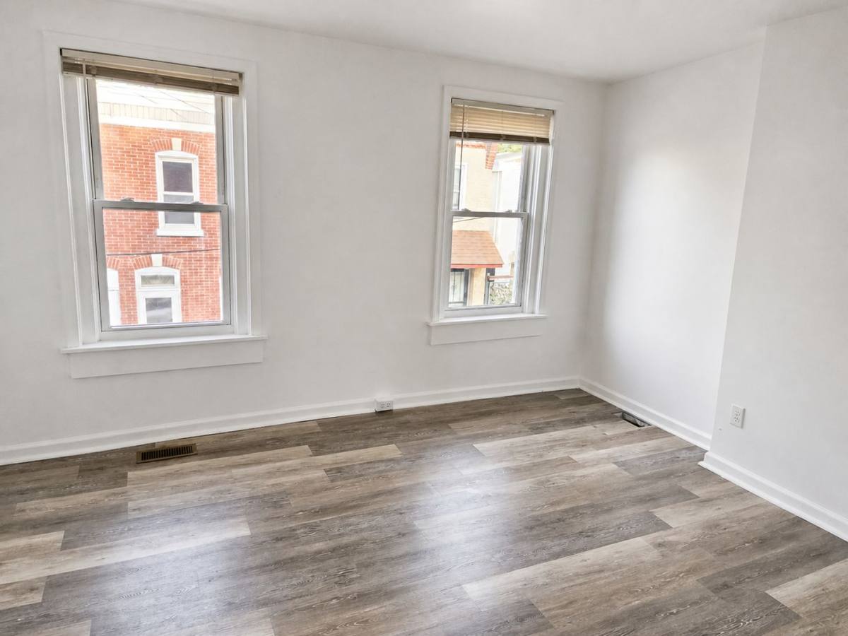 Townhouse for rent at 302 Porter St, Wilmington, DE 19805