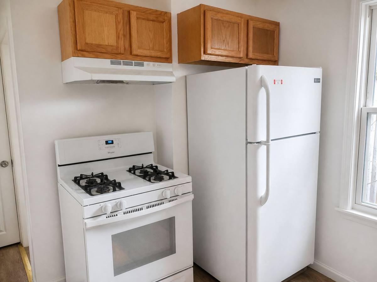 Townhouse for rent at 302 Porter St, Wilmington, DE 19805