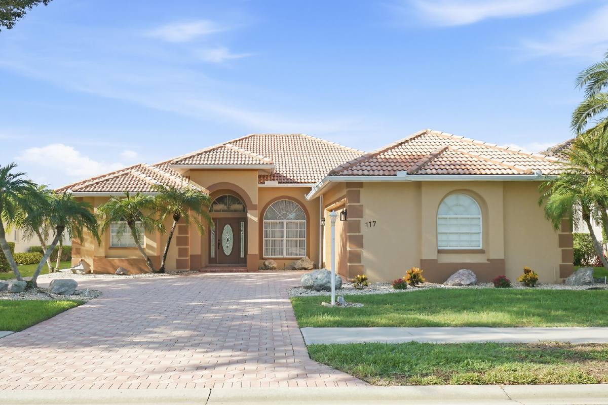 House for rent at 117 Grand Oak Circle, Venice, FL 34292