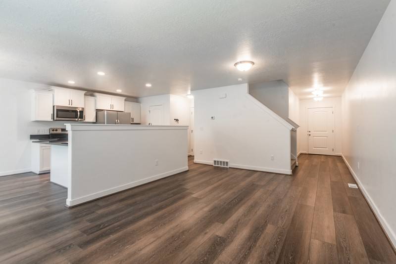 Townhouse for rent at 461 S Day Dream Lane, Saratoga Springs, UT 84045