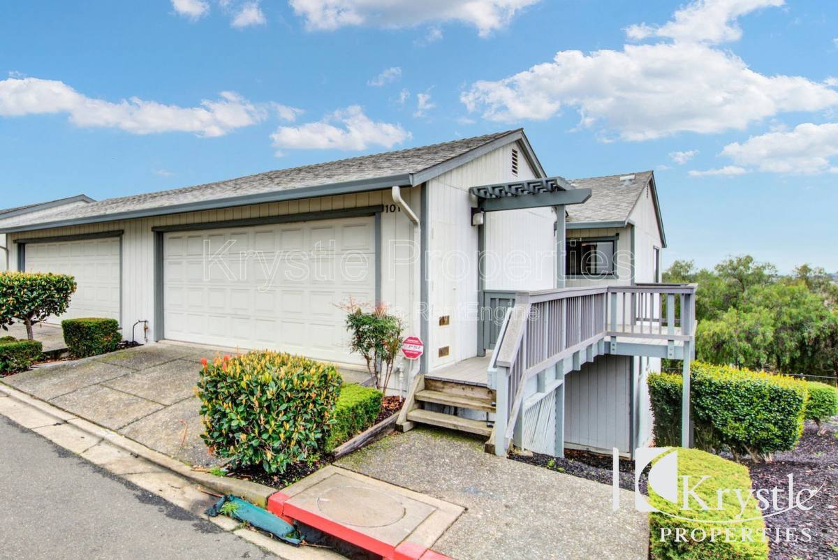 Townhouse for rent at 101 Nashville Lane, Vallejo, CA 94591