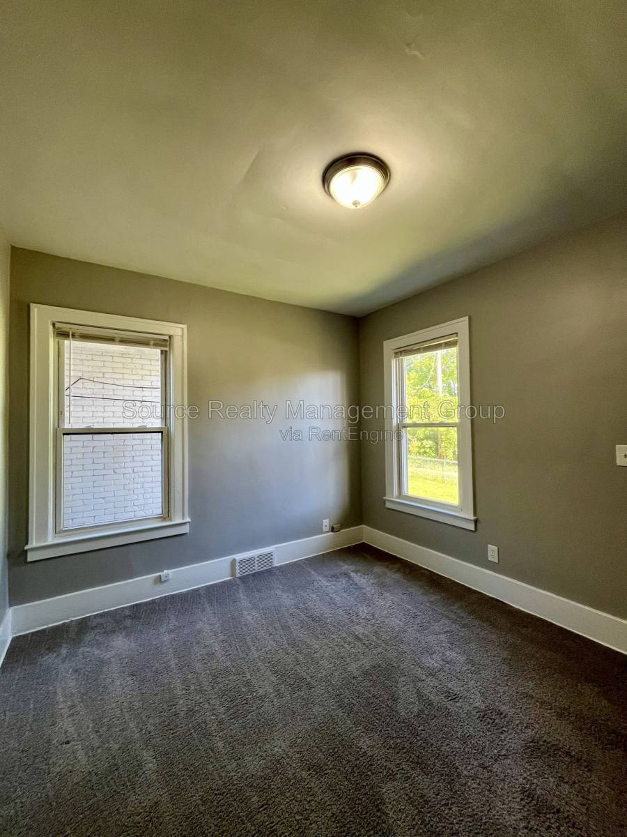 Apartment for rent at 170 Bondie St, Wyandotte, MI 48192