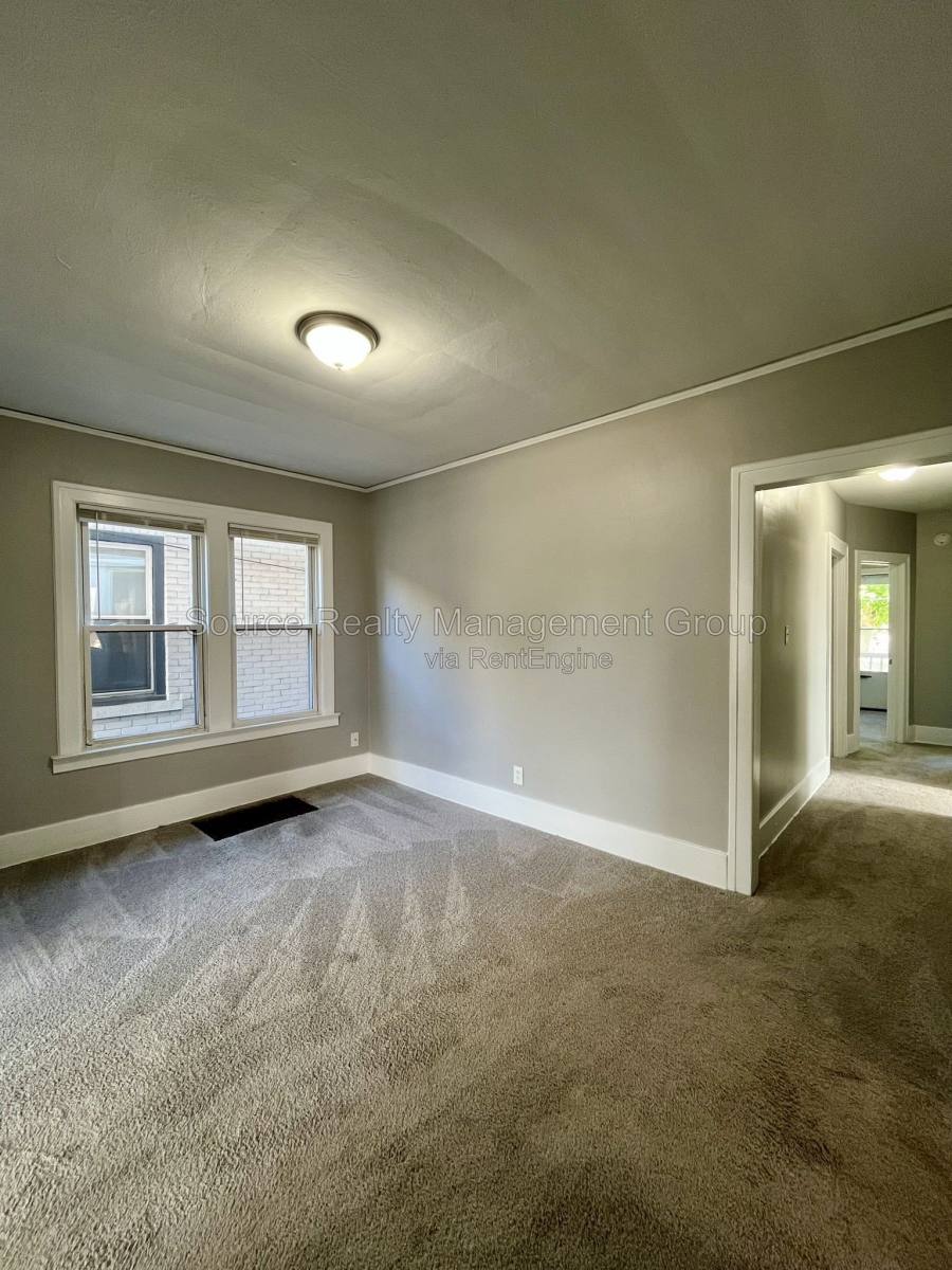 Apartment for rent at 170 Bondie St, Wyandotte, MI 48192