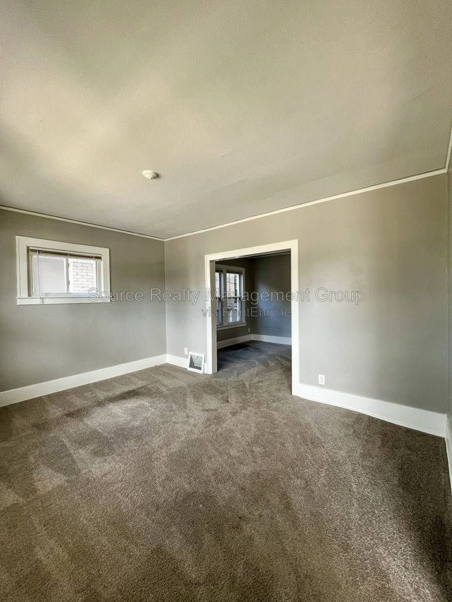 Apartment for rent at 170 Bondie St, Wyandotte, MI 48192
