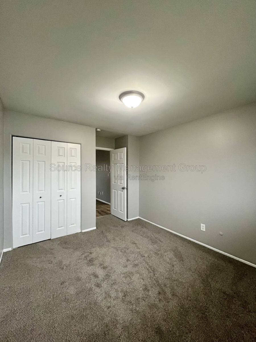 Apartment for rent at 1760 Saint Johns Blvd #14, Lincoln Park, MI 48146