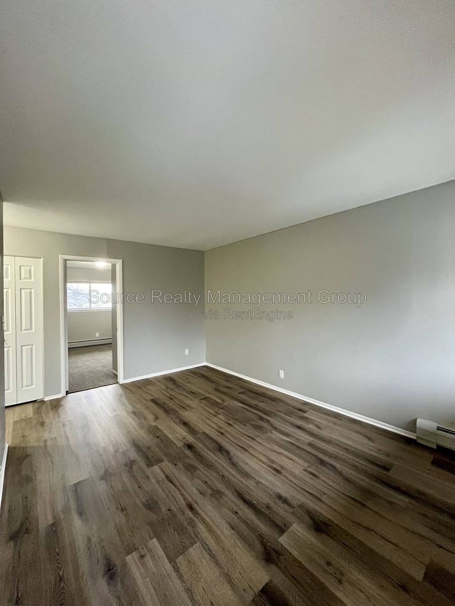 Apartment for rent at 1760 Saint Johns Blvd #14, Lincoln Park, MI 48146
