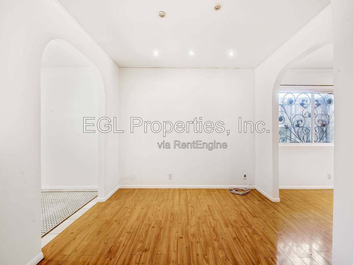 House for rent at 22018 Dumetz Rd, Woodland Hills, CA 91364