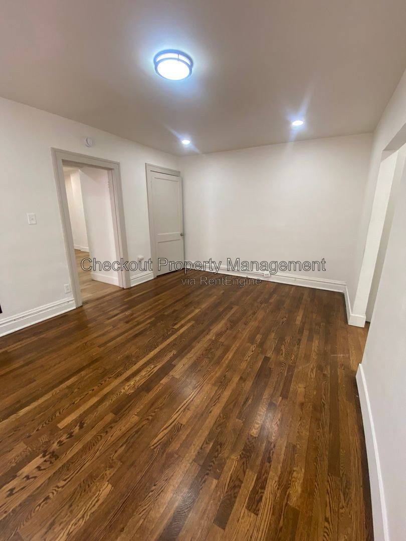 Apartment for rent at 4746 S Grand Blvd, St. Louis, MO 63111