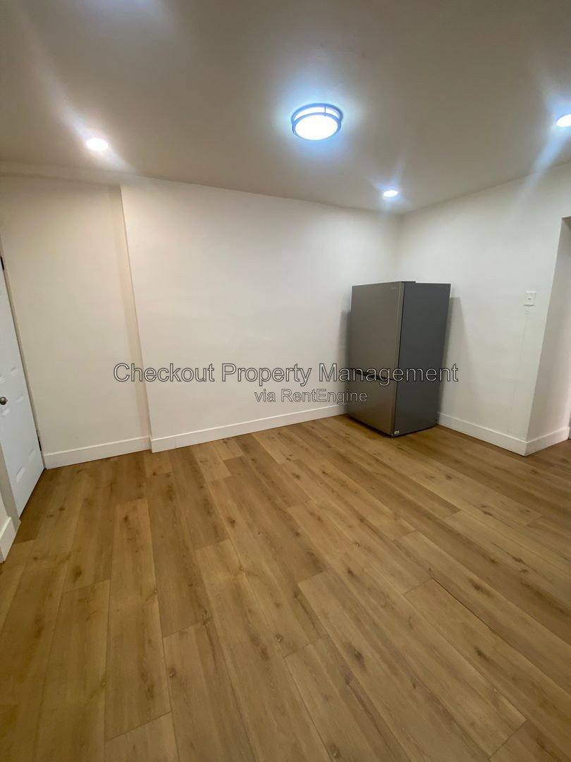 Apartment for rent at 4746 S Grand Blvd, St. Louis, MO 63111
