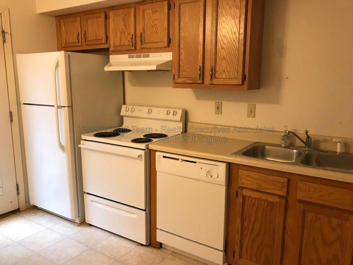 Townhouse for rent at 1443 Schoolcraft Way, Knoxville, TN 37919
